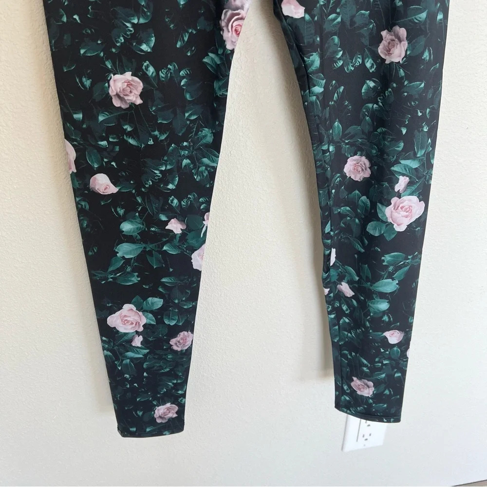 New Onzie Hot Yoga High Rise Legging 228 Rose Bud Floral Print NWT Casual Women - Picture 4 of 10